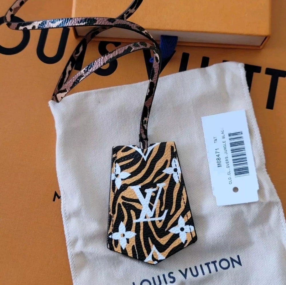 Louis Vuitton Key Charm Holder String 19.5 Jungle Giant Black Caramel Clochette - Picture 2 of 16